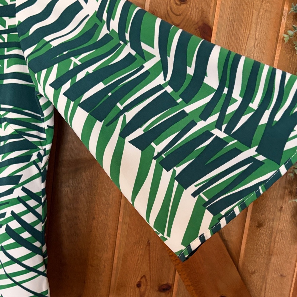 Manuhealii Green and White Palm-Print Blouse - Picture 2 of 4